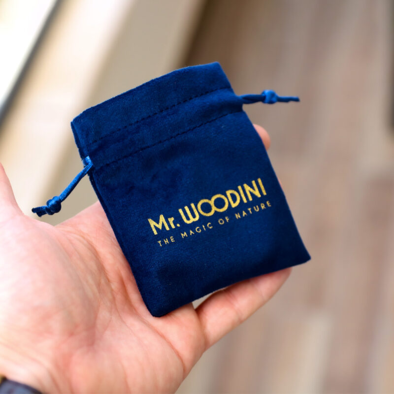 נרתיק מהודר מבד קטיפה כחול כהה