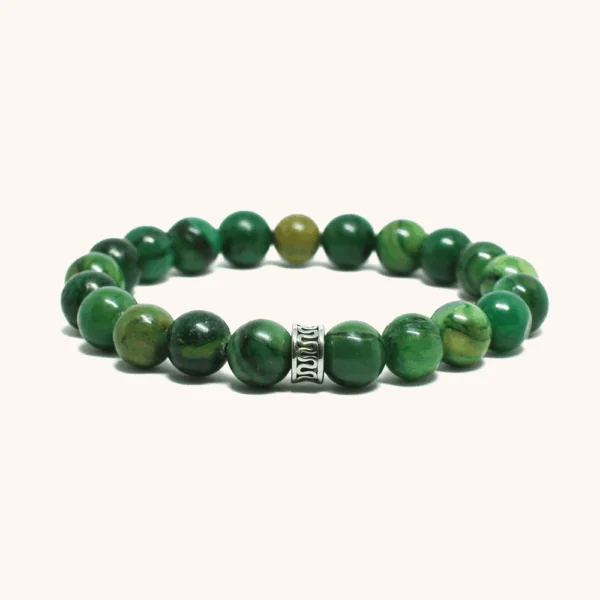 צמיד ג'ייד אפריקאי ירוק עם חרוז מעוטר מפלדת אל-חלד 8 מ״מ